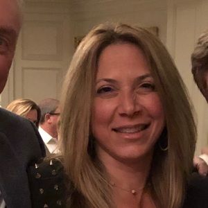 Meet your Posher, Gina